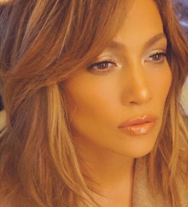 Jennifer Lopez: Η star «σπάει» τα ταμπού και αποδεικνύει πόσο ερωτευμένη είναι