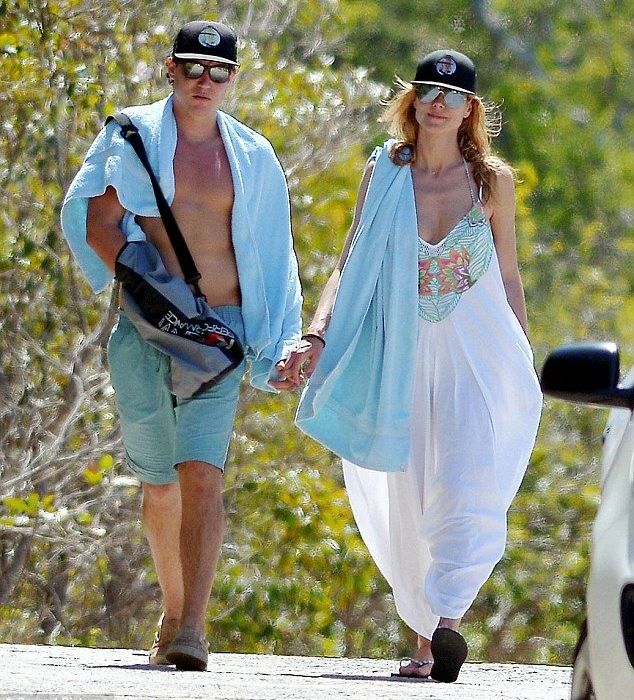 Heidi Klum: Η νέα αποκαλυπτική εμφάνιση με μαγιό
