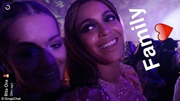 Μα τι γίνεται; Το μεγαλύτερο σκάνδαλο της showbiz μόλις έλαβε τέλος