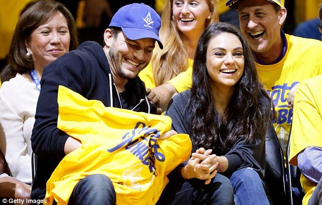 Kutcher-Kunis: Οι φωτος που αποδεικνύουν ότι είναι το πιο ερωτευμένο ζευγάρι στο Hollywood