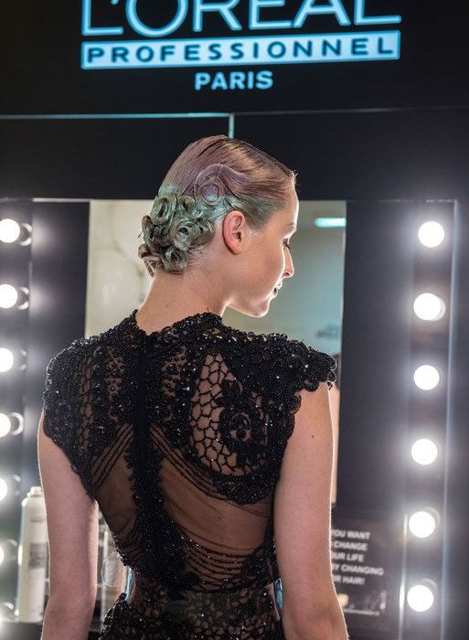 Λαμπερά styling μαλλιών που αξίζουν την προσοχή σου