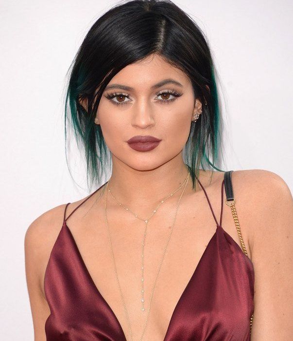 Kylie Jenner: Η απίστευτη αλλαγή στο πρόσωπο και το σώμα της μέσα στα χρόνια!