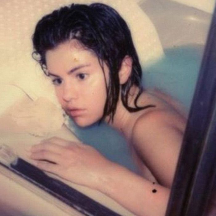 Λάθος: Και κάπως έτσι, η Selena Gomez έχασε τους θαυμαστές της