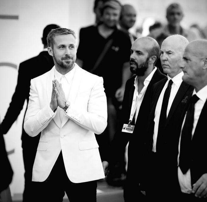 Πρώτα κάθισε... και μετά δες τον Ryan Gosling στο Φεστιβάλ της Βενετίας