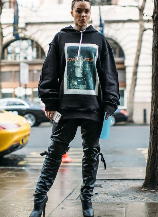 Με over the knee boots, όπως θα το έκανε η Kylie Jenner!
