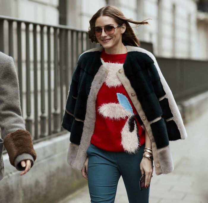 Tα «urgly sweaters» έχουν και πιο κομψή εκδοχή και είναι το μόνο είδος πουλόβερ που πρέπει να φορέσεις σήμερα.