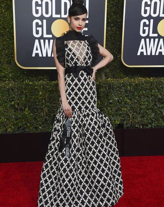 Η Sofia Carson με Giambattista Valli