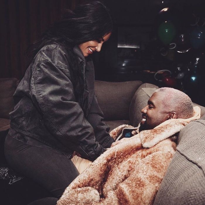 Η μέρα που η Kim Kardashian γνώρισε την πεθερά της σημαδεύτηκε από αυτήν τη φωτογραφία