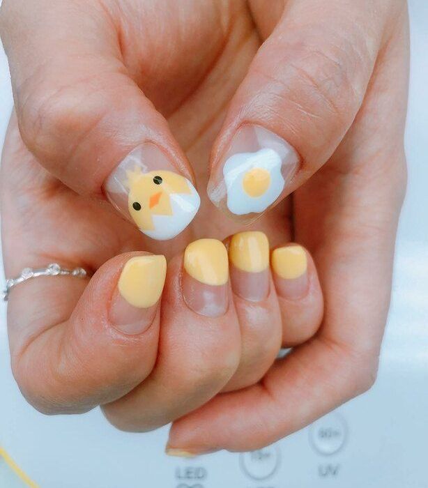 Θα πας για brunch; Γιατί δεν κάνεις #EggNails; Είναι πανεύκολα!