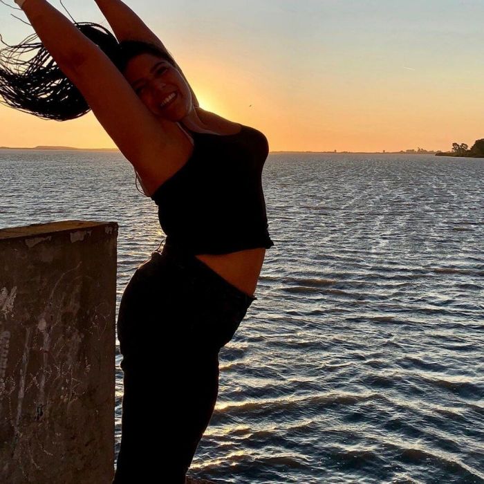 «Υπάρχουν πολλά ύψη, σώματα, χρώματα, μαλλιά, μάτια… Αν αγαπήσουμε ο καθένας αυτά που έχει, τότε όλοι θα έχουμε δύο κοινά: Αυτοπεποίθηση, άρα και χαμόγελα»