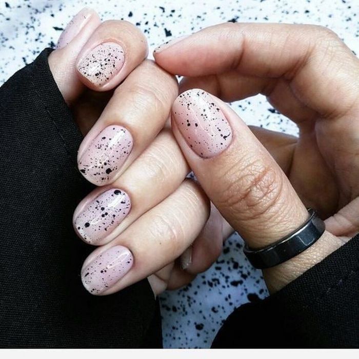 @nailcover4 Splash! Αυτό είναι ίσως το πιο εύκολο nail art που θα κάνεις ποτέ!
