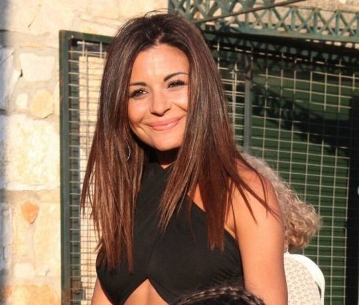 Η Ειρήνη Κολλιδά διαδέχτηκε με σύντομες διαδικασίες την Έλενα Τσαβαλιά στο μεσημεριανό πρόγραμμα του Open με την ίδια μη επιτυχημένη πορεία.