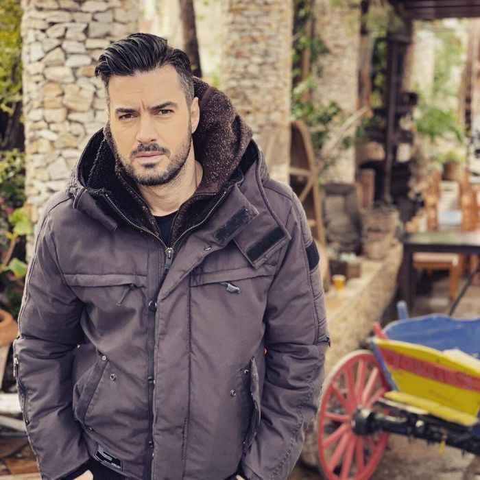 Οι 350.000 followers που έχει στον προσωπικό του λογαριασμό στο Instagram μπορούν να το πιστοποιήσουν.