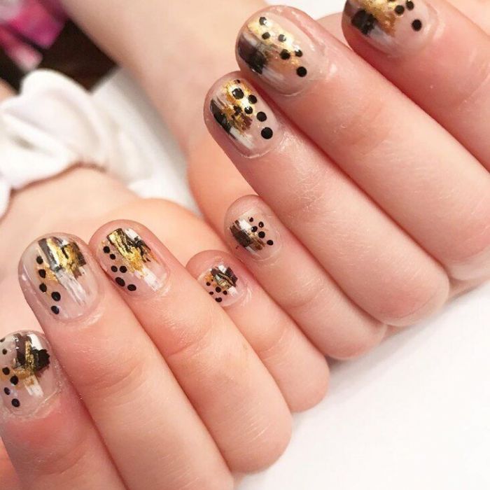 @poisednailspa_