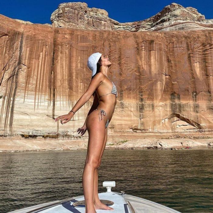 Η Sara Sampaio.