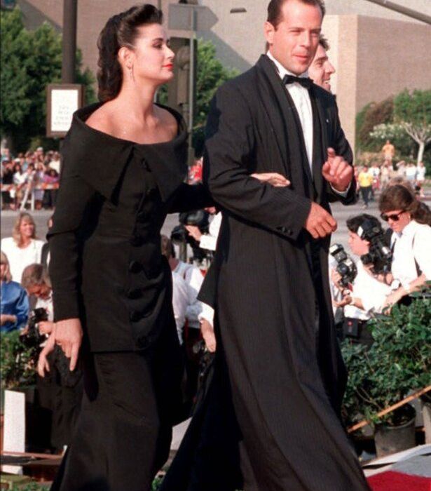 Με τον Bruce από την τελετή του 1987. Αχ τι μας θύμισες βρε Demi μου.