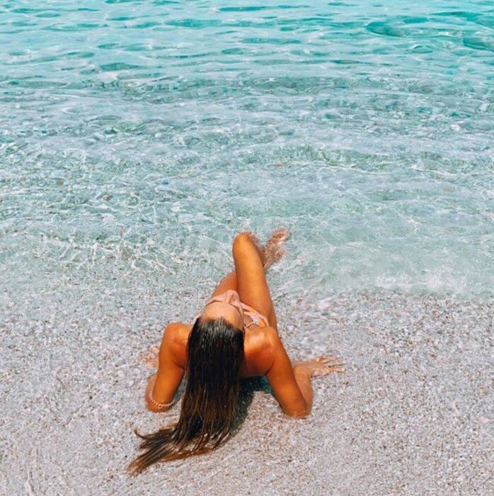 Θέλεις δυνατά πόδια & κορμό; Η Ελένη Τσολάκη ξέρει το ιδανικό fitness κόλπο