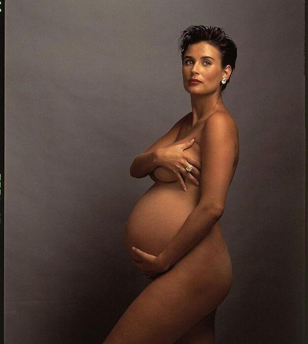 Το 1991 στη θρυλική φωτογράφιση από την Annie Leibovitz για το Vanity Fair. Ήταν έγκυος στη δεύτερη κόρη της Scout.