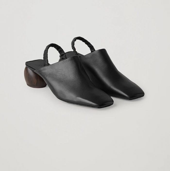 COS, www.cosstores.com
