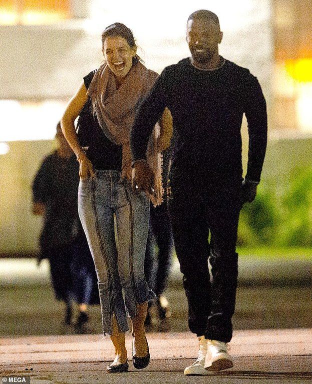 Katie Holmes-Jamie Foxx: Η σπάνια έξοδος του ζευγαριού και τα χαμόγελα