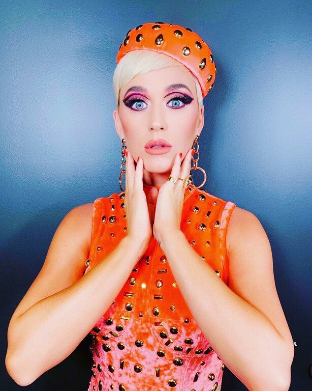 Wind of change: Η Katy Perry άλλαξε τα μαλλιά της και είναι αγνώριστη