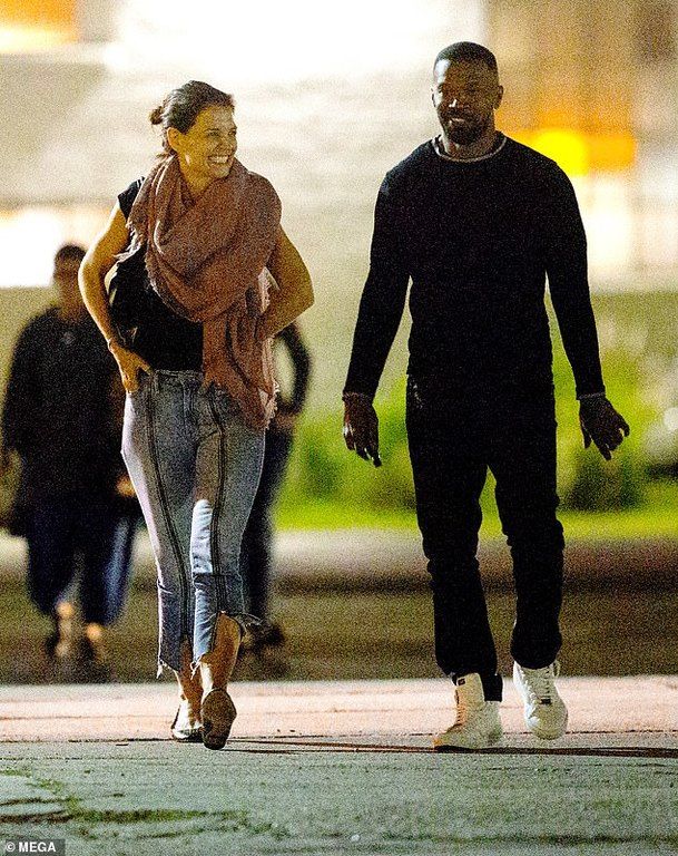 Katie Holmes-Jamie Foxx: Η σπάνια έξοδος του ζευγαριού και τα χαμόγελα