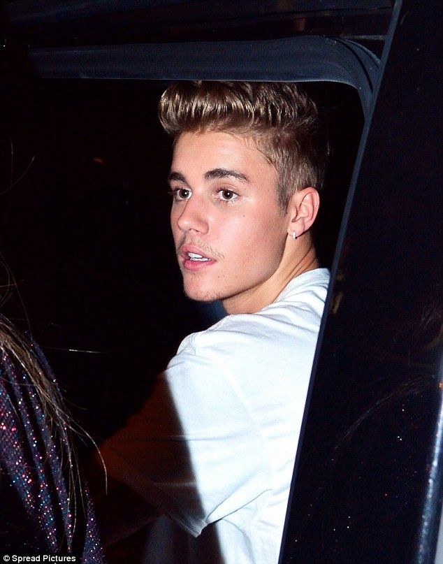 Αποκλείεται! Ποιος να το πίστευε πως o Justin Bieber κάνει παρέα με την...
