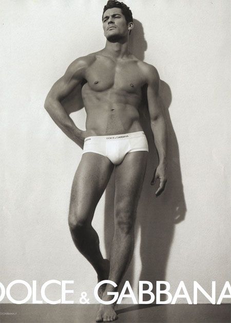 Οφθαλμόλουτρο: o David Gandy ημίγυμνος