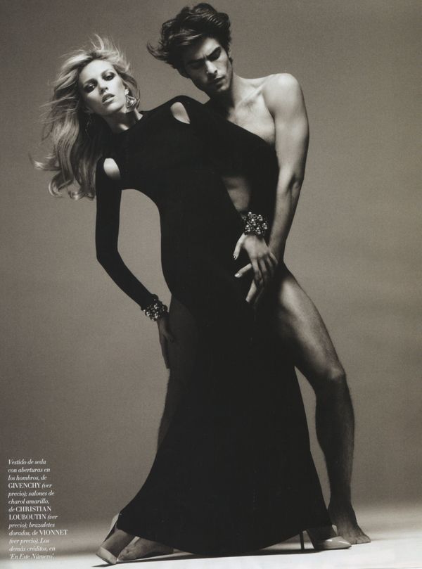 O γκόμενος της Kylie Minogue γυμνός στην ισπανική Vogue