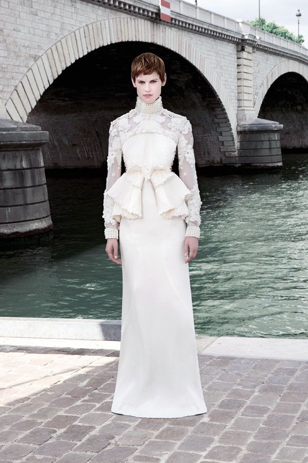 Έργα τέχνης με υπογραφή Givenchy