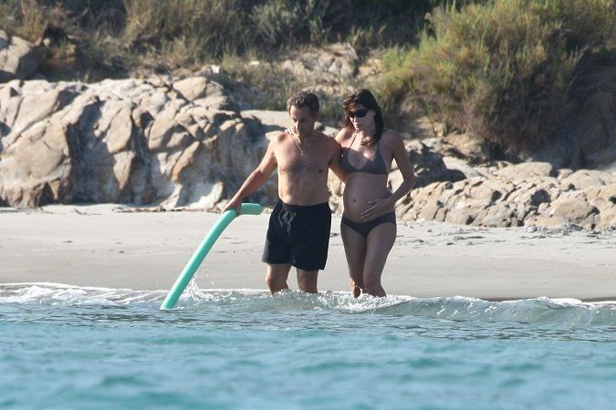 H φουσκωμένη κοιλίτσα της Carla