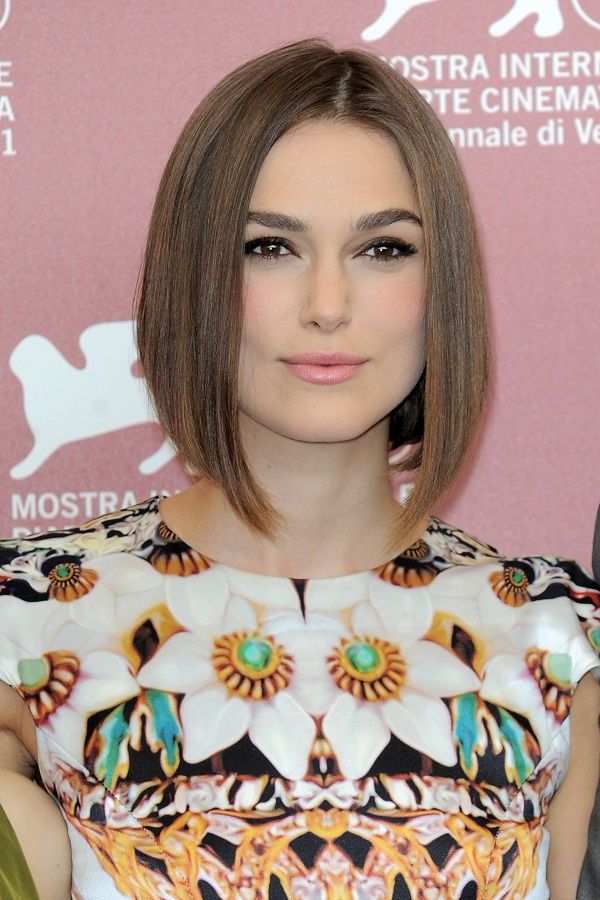H Keira Knightley φορά Mary Katrantzou