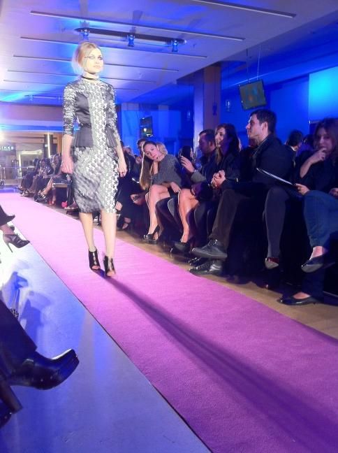 To fashion show των Mi-Ro στο twitter