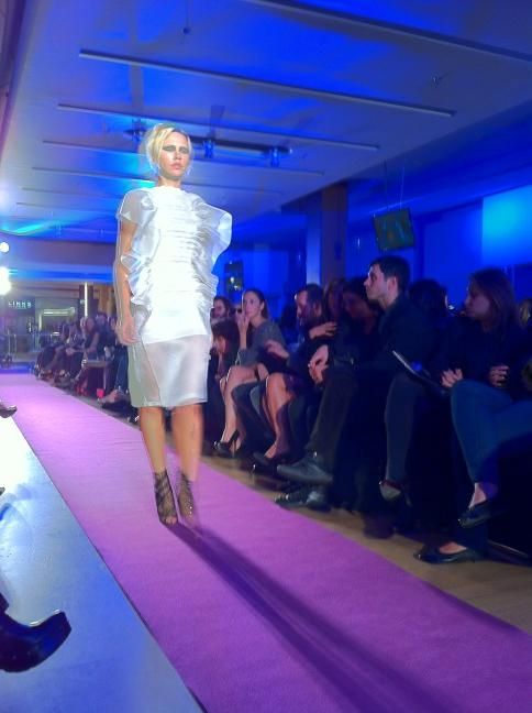To fashion show των Mi-Ro στο twitter