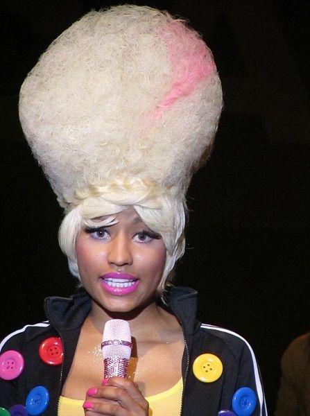 H Nicki Minaj αποκτά τα δικά της βερνίκια νυχιών