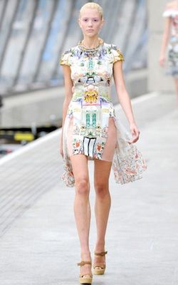 Τα Gossip Girls φορούν Mary Katrantzou