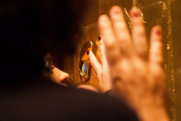 Δείτε backstage φωτογραφίες από το ακυκλοφόρητο διαφημιστικό του Opium