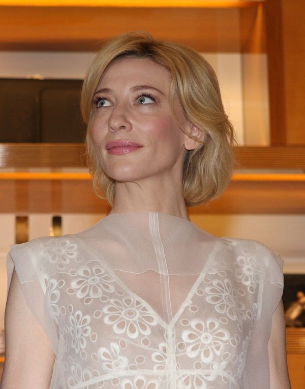 Cate Blanchett: η χιονούλα του Louis Vuitton