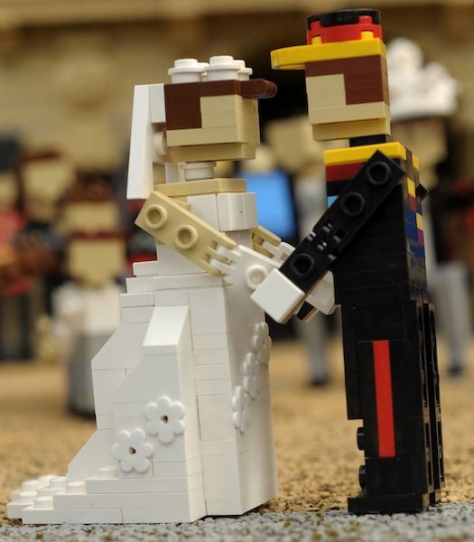 Και οι celebrity έγιναν… Lego