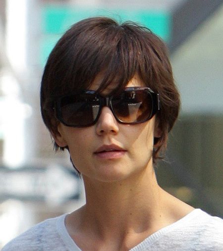 Αφέλειες και για την Katie Holmes