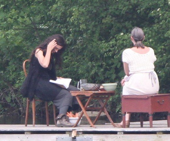 Katie - Suri: Τα κορίτσια της οικογένειας Cruise σε στιγμές χαλάρωσης