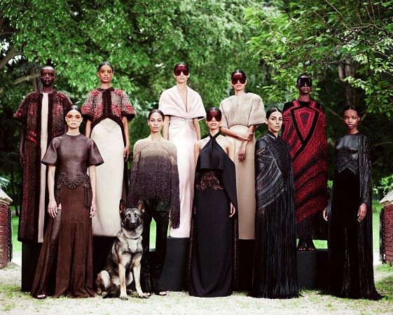 Yψηλή ραπτική με την υπογραφή Givenchy