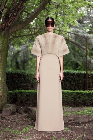 Yψηλή ραπτική με την υπογραφή Givenchy