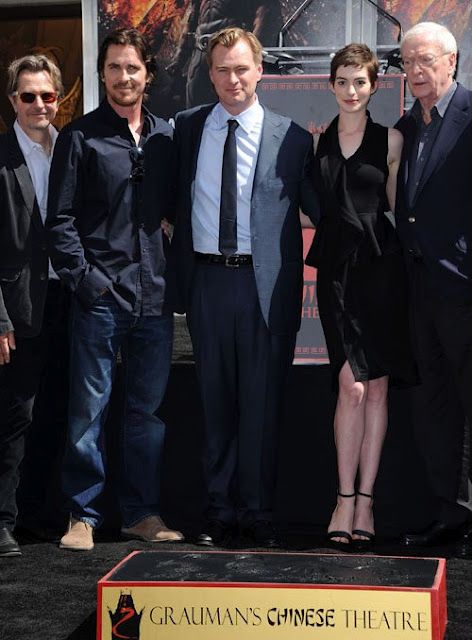 Anne Hathaway: στα μαύρα και της πάει