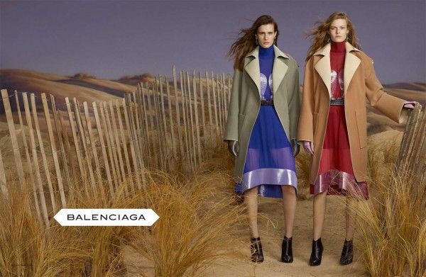 Η Balenciaga με 80s διάθεση