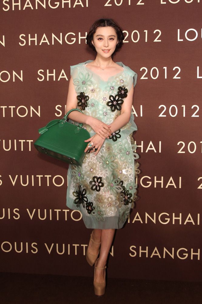 Louis Vuitton λατρεία: Η αδυναμία των celebrities