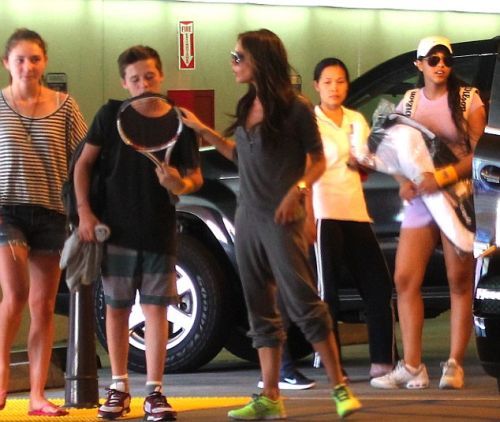 Το είδαμε και αυτό: Η Victoria Beckham με φόρμα;