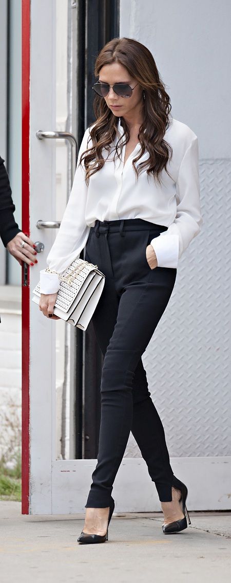 Victoria Beckham: με τις νέες της δημιουργίες στους δρόμους της Νέας Υόρκης