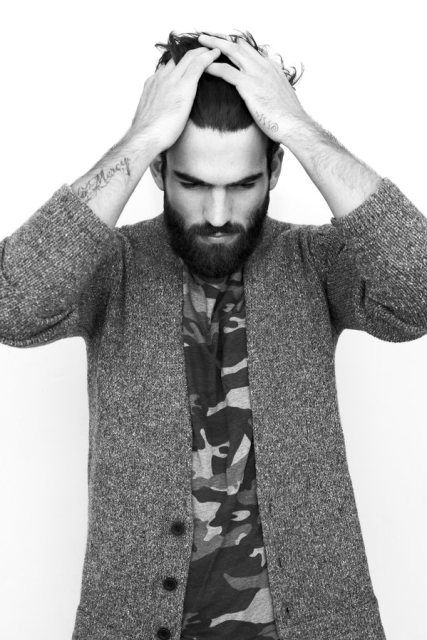 O Δημήτρης Αλεξάνδρου στο Lookbook της Zara