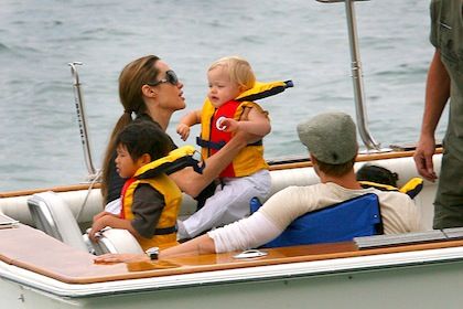 Angelina Jolie: οι φήμες ότι πάσχει από Ηπατίτιδα C όλο και πληθαίνουν